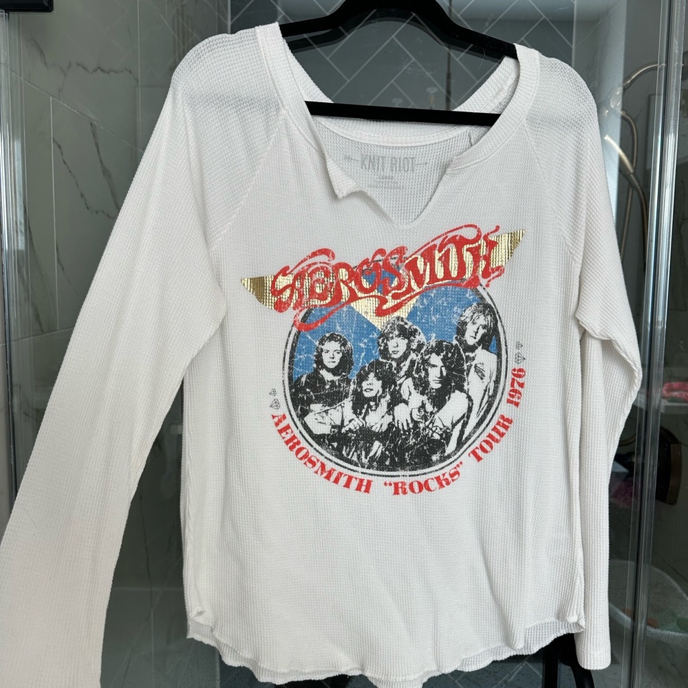 PINK Victoria's Secret White Aerosmith Graphic thermal tee
